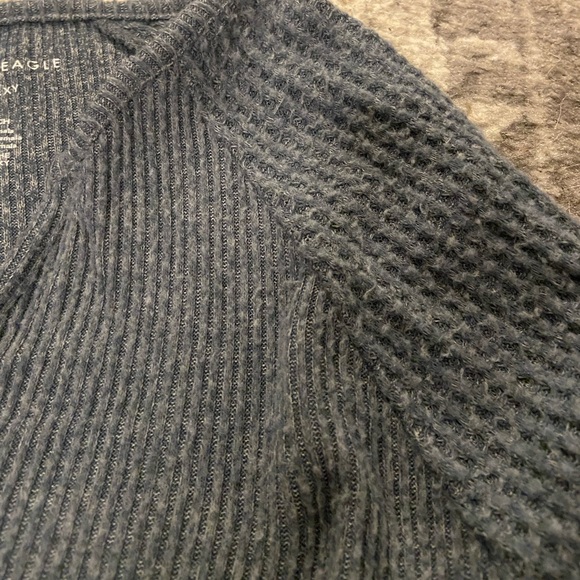 American Eagle soft long sleeve Tee. Size XS - Picture 3 of 4
